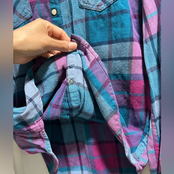 - Pullover Flannel size Small - Picture 4 of 10
